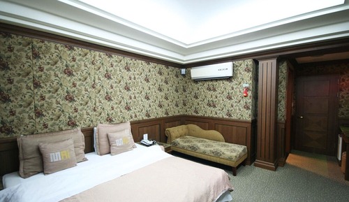 Room (Standard Room)