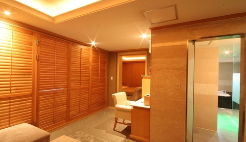 Room (Royal Suite)