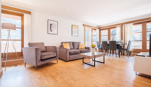 Superior Apartment