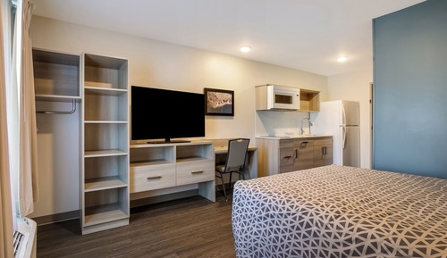 Queen Suite