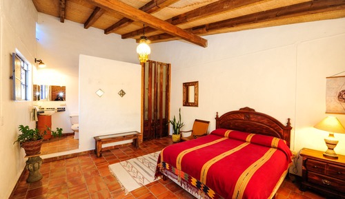 Room (Castellanos View)