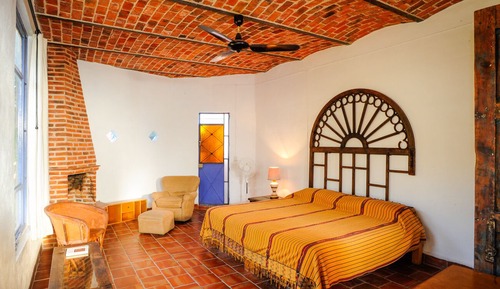 Room, Mountain View