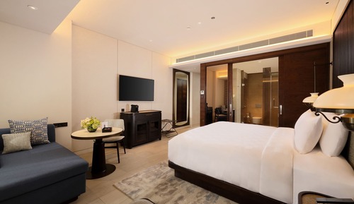 Pool Access Room