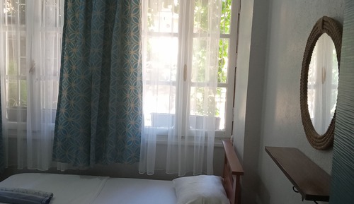 Economy Twin Room