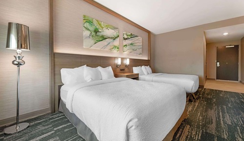 Standard Room, 2 Queen Beds, Accessible, Bathtub
