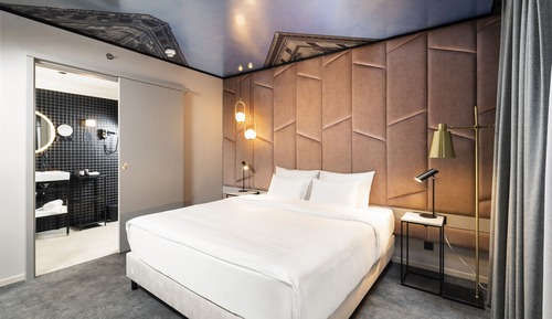 Limited Suite