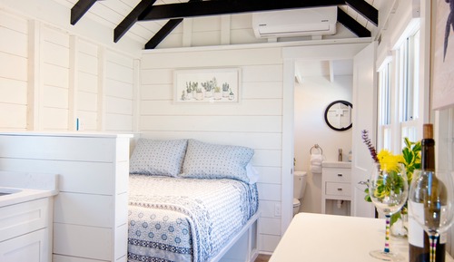 Studio Cottage - Full Bed