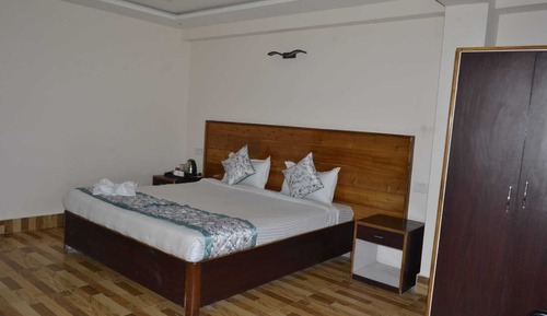 Premier Room