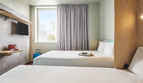 Triple Room, Multiple Beds