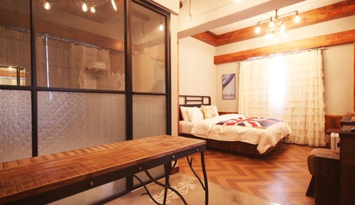 Room (Suite)
