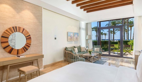 Chalet Beach Front