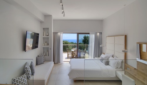 Family Junior Suite with Balcony and Sea View
