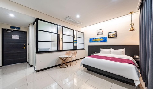 Room (2-night consecutive stay PKG special )