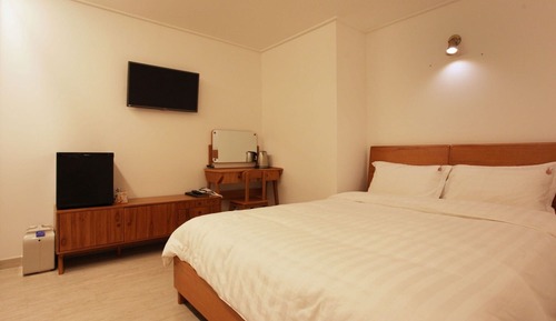 Room (Deluxe Double)