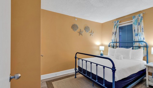 Exclusive Condo, 2 Bedrooms, Balcony, Ocean View