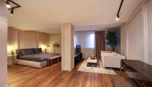 King Suite with Jacuzzi