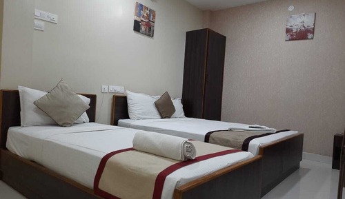 DELUXE TRIPLE A/C ROOM