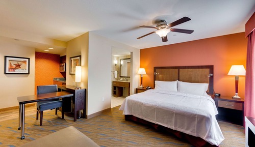 Studio, 1 King Bed, Accessible (Hearing)
