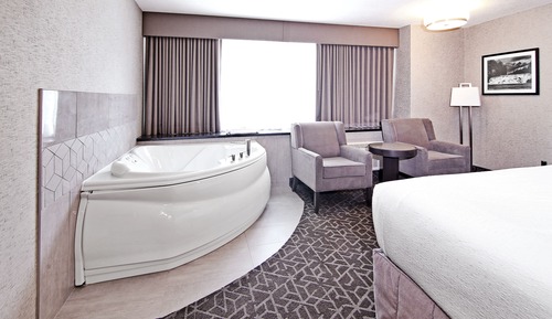 Suite, 1 King Bed, Non Smoking, Jetted Tub