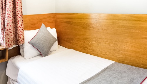 Deluxe Single Room