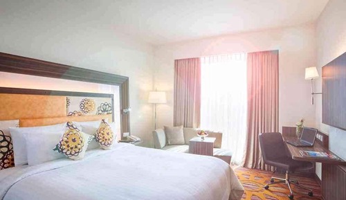 Deluxe Room, 1 King Bed