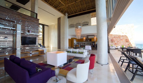 Three Bedroom Oceanfront Suite