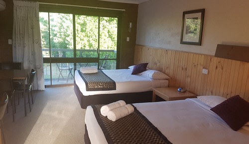  Twinshare King Double with Balcony