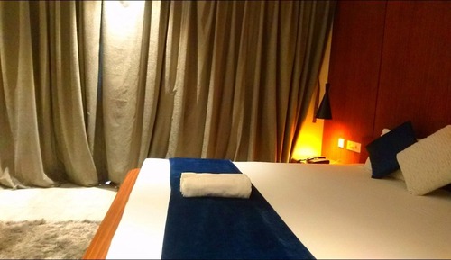 Premium Queen-size Room