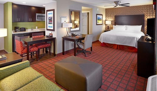 Premier Room, 1 King Bed, Accessible, Bathtub