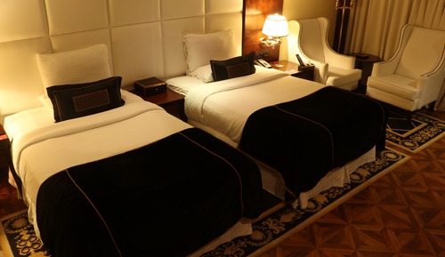 Luxury Resort Twin Bed 