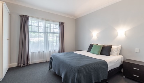 Standard Room, 1 Queen Bed