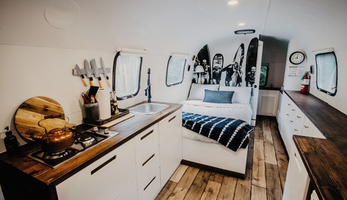 Classic Mobile Home, Private Bathroom