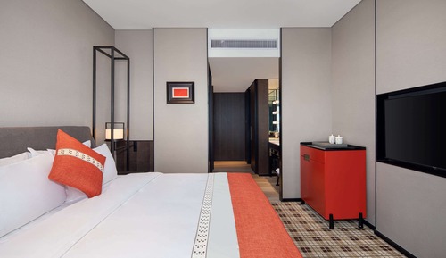 Superior Room, 1 King Bed, Smoking