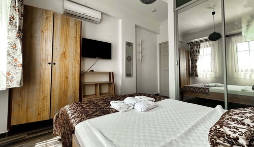 Standard Double Room, Garden View