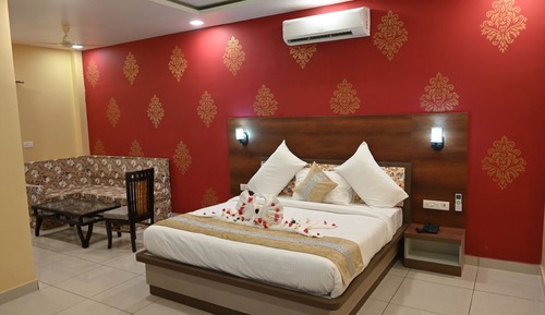 Royal Room