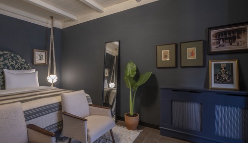 Executive Studio Suite