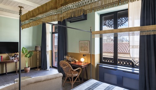 Luxury Room