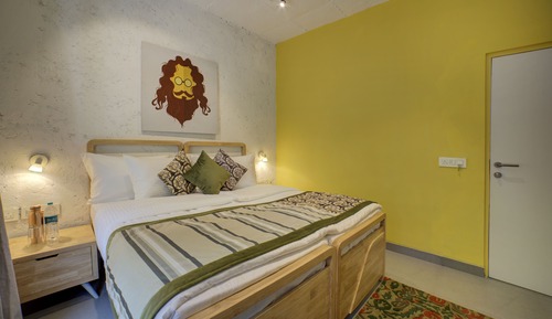 Deluxe Room Ganges Facing