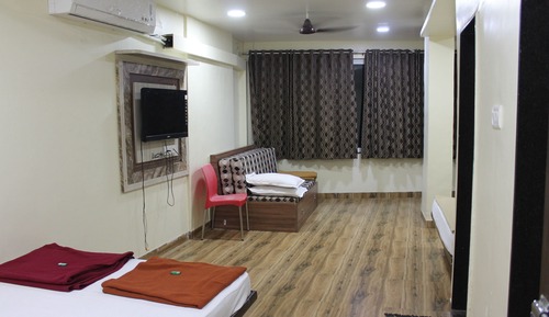 Luxury Studio