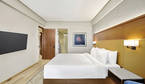Executive Suite (2)