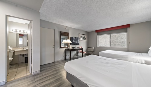 Basic Room, 2 Double Beds