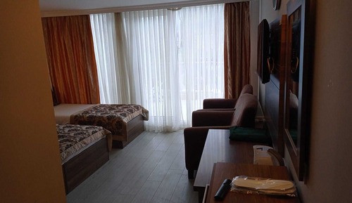 Comfort Triple Room