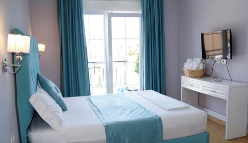 Double Room, Balcony