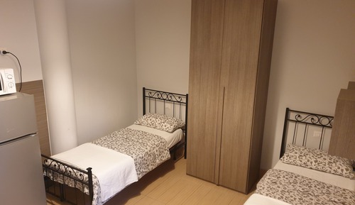 Business Studio, 2 Twin Beds