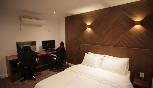 Signature Room (Couple PC)