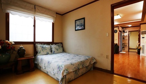 Room (White House(Unshared House Duplex))