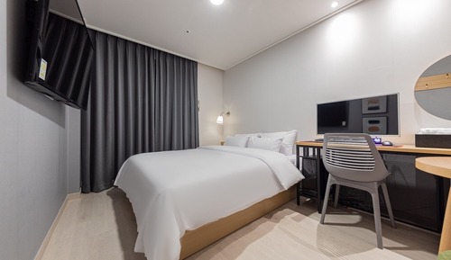 Room (Standard (Hard Drive-Less 1PC))