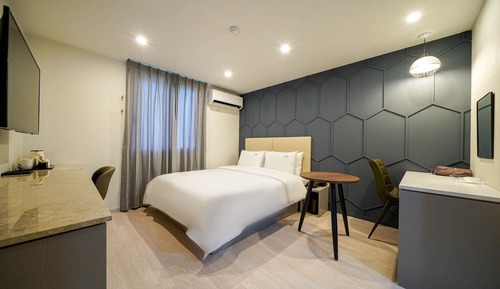 Room (Deluxe bathtub (air purifier high-end)