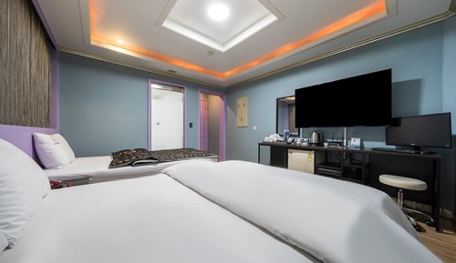 Room (Twin Room)