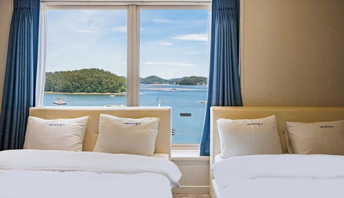 Room (Family Twin - Ocean View*Non-Smoking )